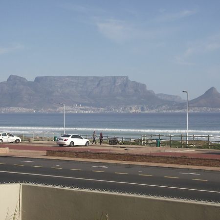 Blouberg Beachfront Accommodation Bloubergstrand Exterior photo
